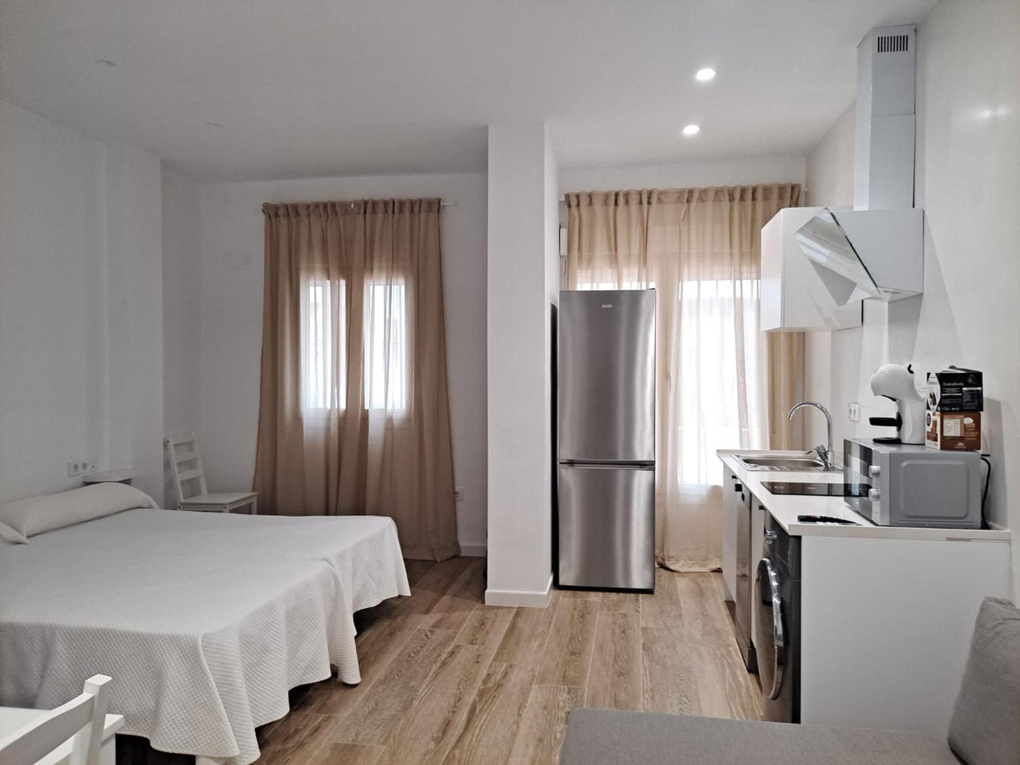 Apartamentos Caballo Rojo コニル・デ・ラ・フロンテラ エクステリア 写真